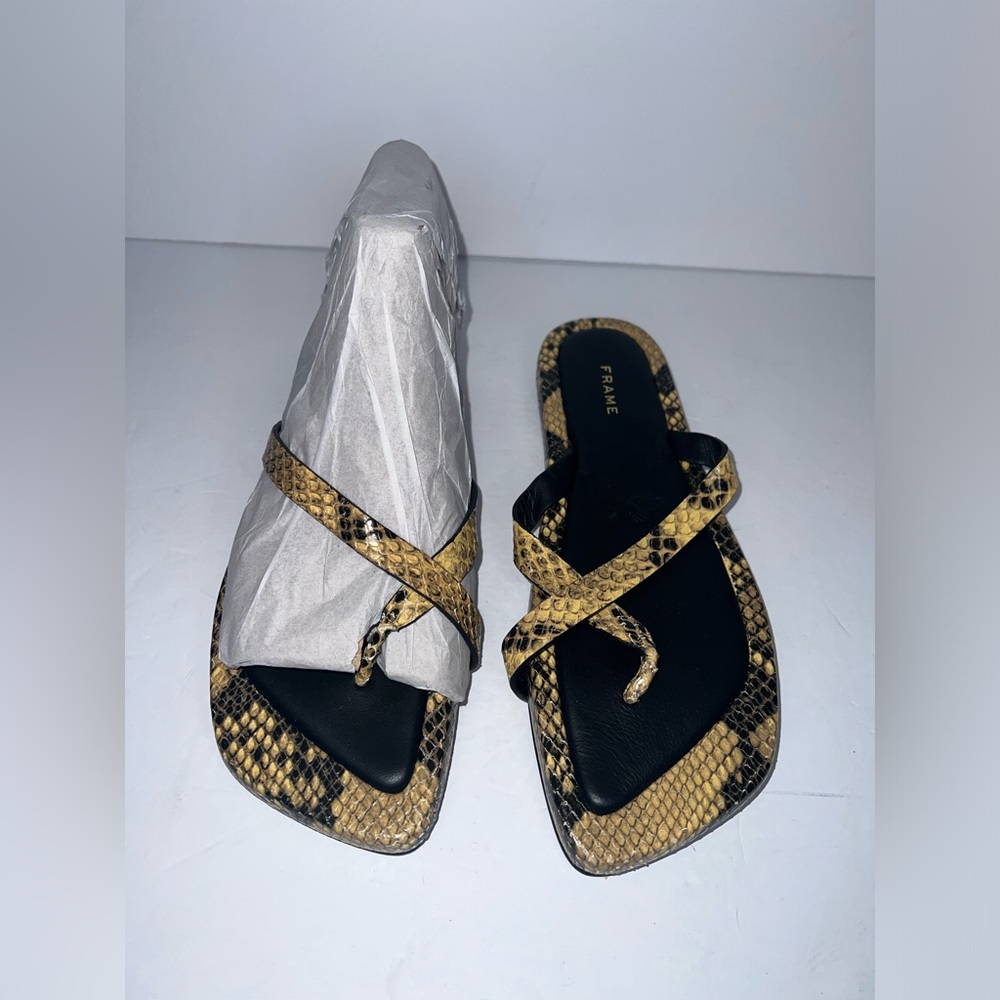 $298 FRAME DENIM Shoes Womens Black Tan Le Montauk Sandal Thong Flip Flop Sz36.5